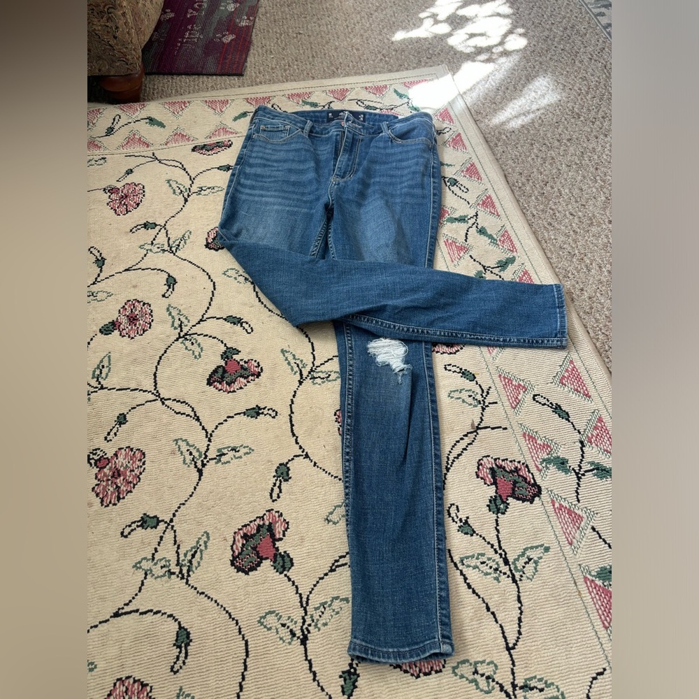 Hollister High Rise Skinny Jeans